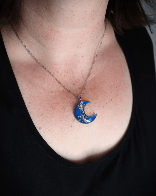 Collier Lune Fleurie Bleue | CO011 | Ombelles