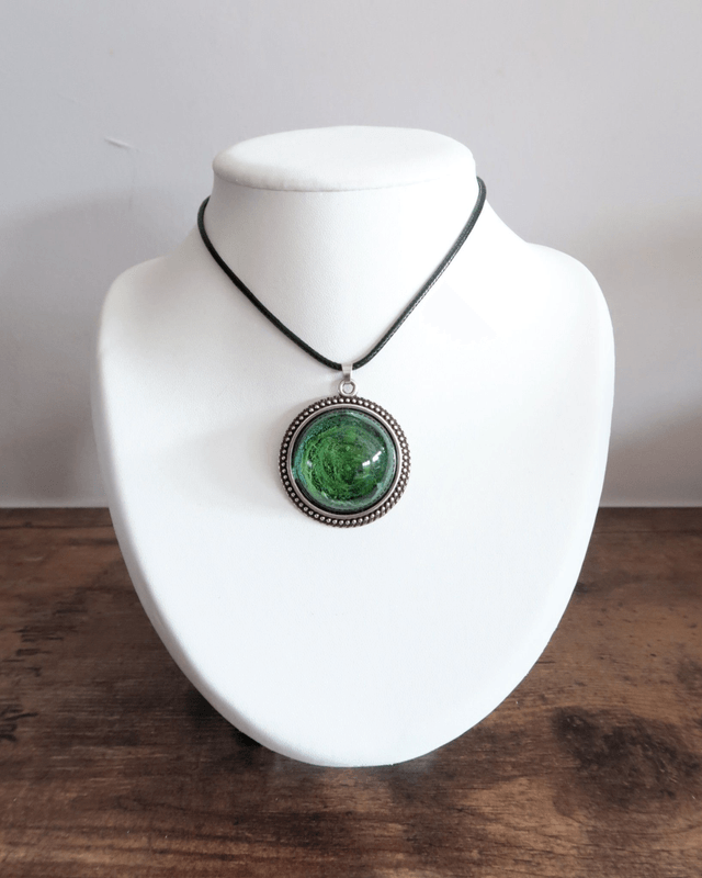 Collier Planète à adopter Canopéa | BP060 | Pétri