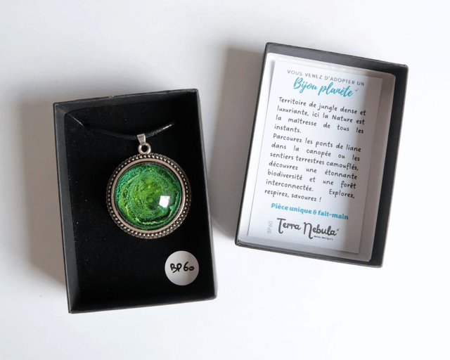 Collier Planète à adopter Canopéa | BP060 | Pétri